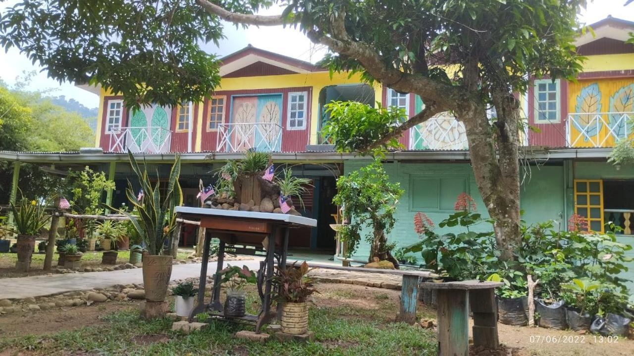 Fatehah Inn Kuala Tahan Exterior photo