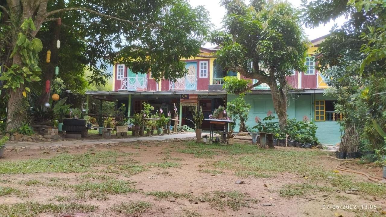 Fatehah Inn Kuala Tahan Exterior photo